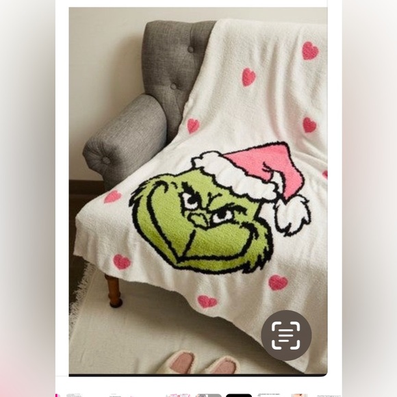 Grinch Christmas Heart Blanket Throw - Picture 2 of 3